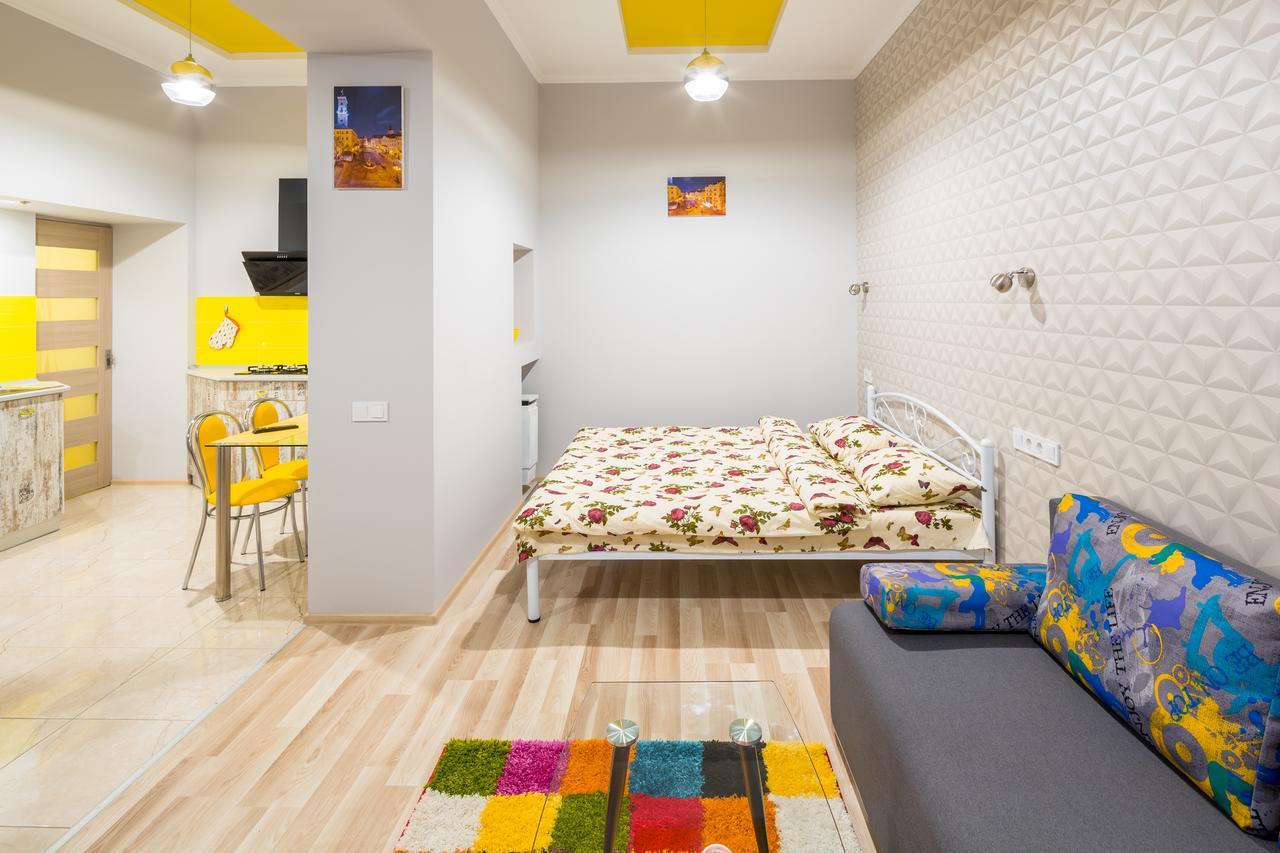 Apartment On Pekarska Street Зі Світлом! Λβιβ Εξωτερικό φωτογραφία