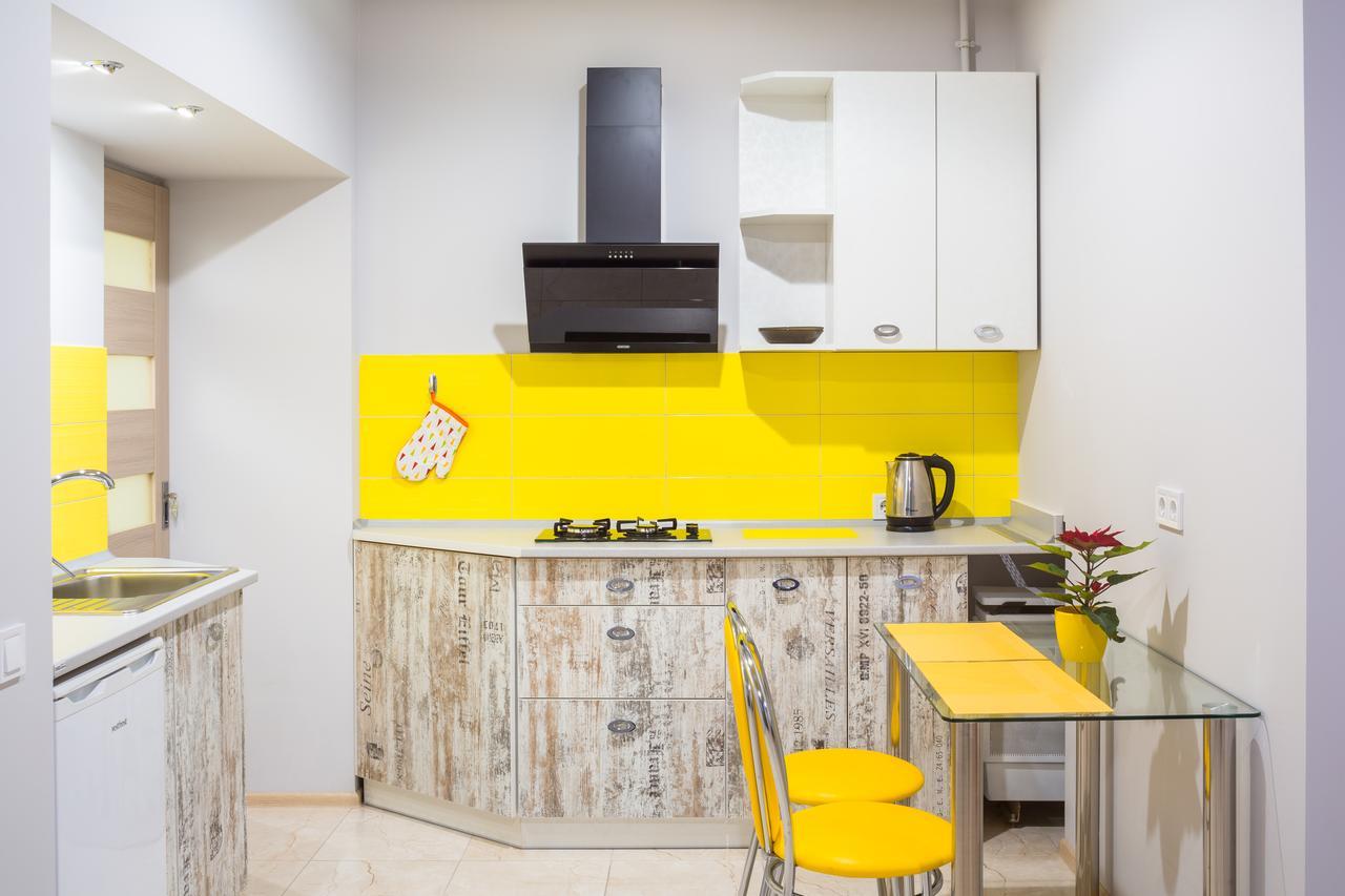 Apartment On Pekarska Street Зі Світлом! Λβιβ Εξωτερικό φωτογραφία